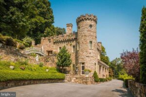 Berkeley Springs Castle